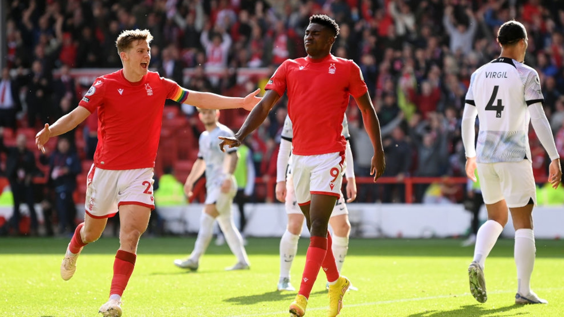 美国国内对 美国国内对