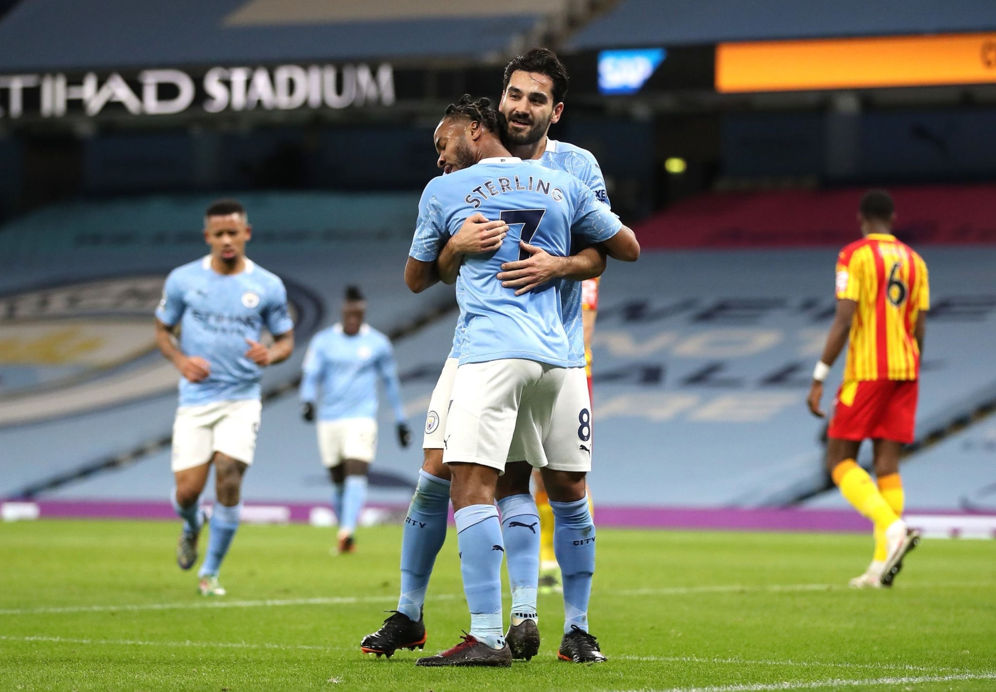 和果断的赞 和果断的赞